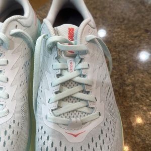 Brand new without box Hoka One Clifton 7 size 9.5 women’s